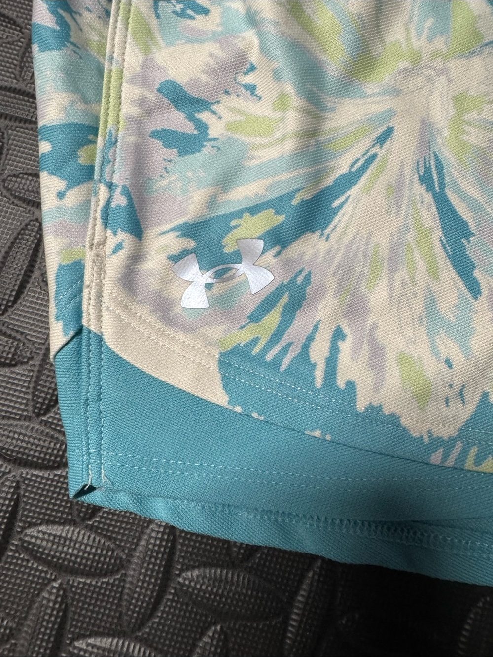 Under Armour HeatGear Women’s Small Blue Floral Running Shorts - Picture 4 of 12